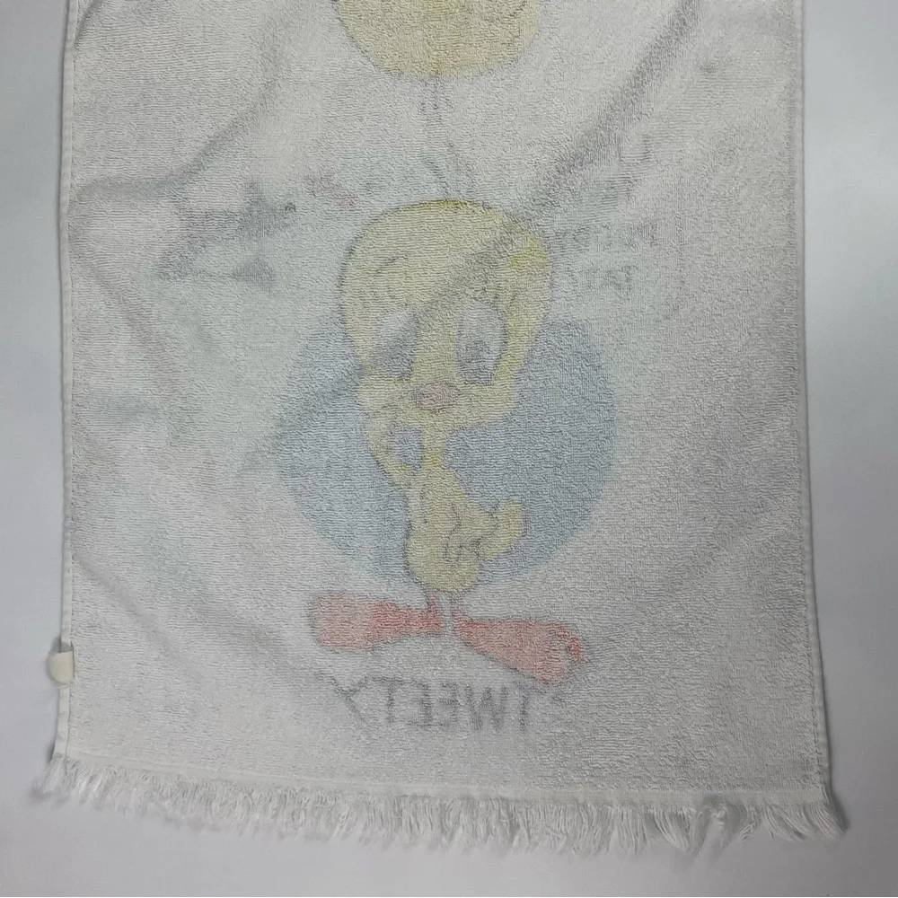 Vintage Tweety Bird Towel Child Size FLAWS Warner Bros. Sylvester Cat‎ Retro